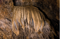 Um dos belos espeleotemas da caverna